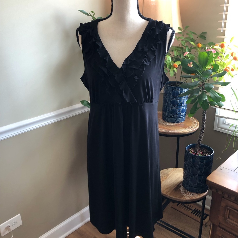 💕Beautiful ~ Women’s 90”s Vintage Black Mini Dress!🌹